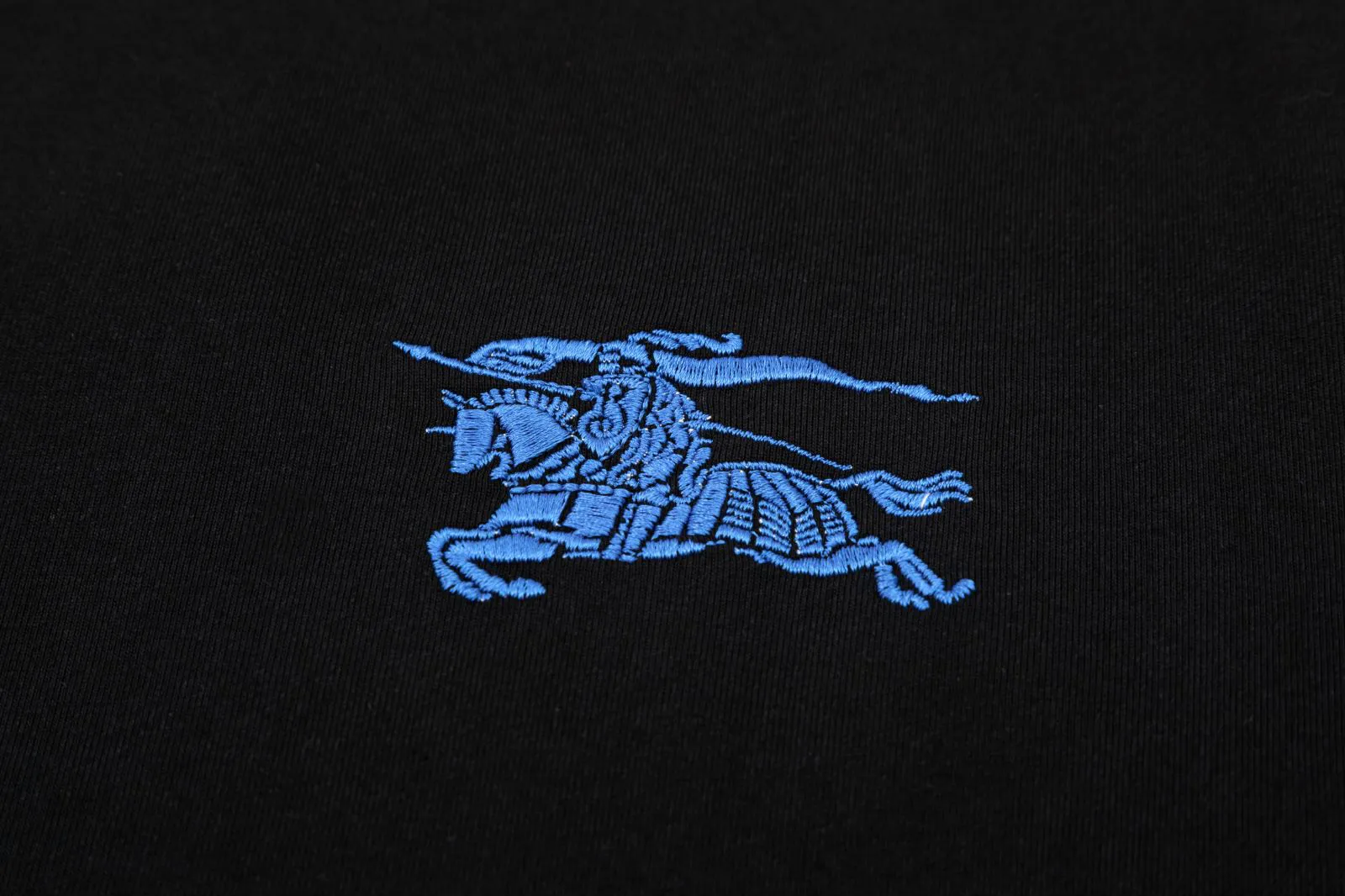P85✨🔥 [BURBERRY] 2026FW short-sleeved T-shirt, embroidery technology, Premium 26s double yarn 300g fabric, heavy fabric, custom stretcher rib, same vat and dye, complete three standards, same style for men and women, color: Black White, Size: S M L XL XXL